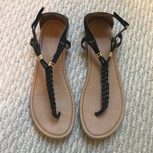 2/20💫AMERICAN EAGLE BLACK SANDALS- size 6